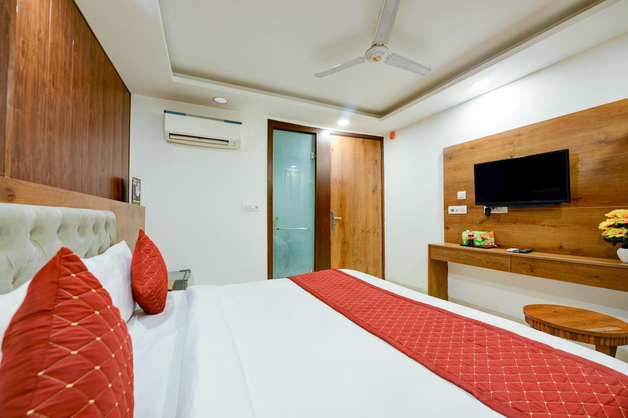 Glory Inn Near Delhi International Airport New Delhi Bagian luar foto