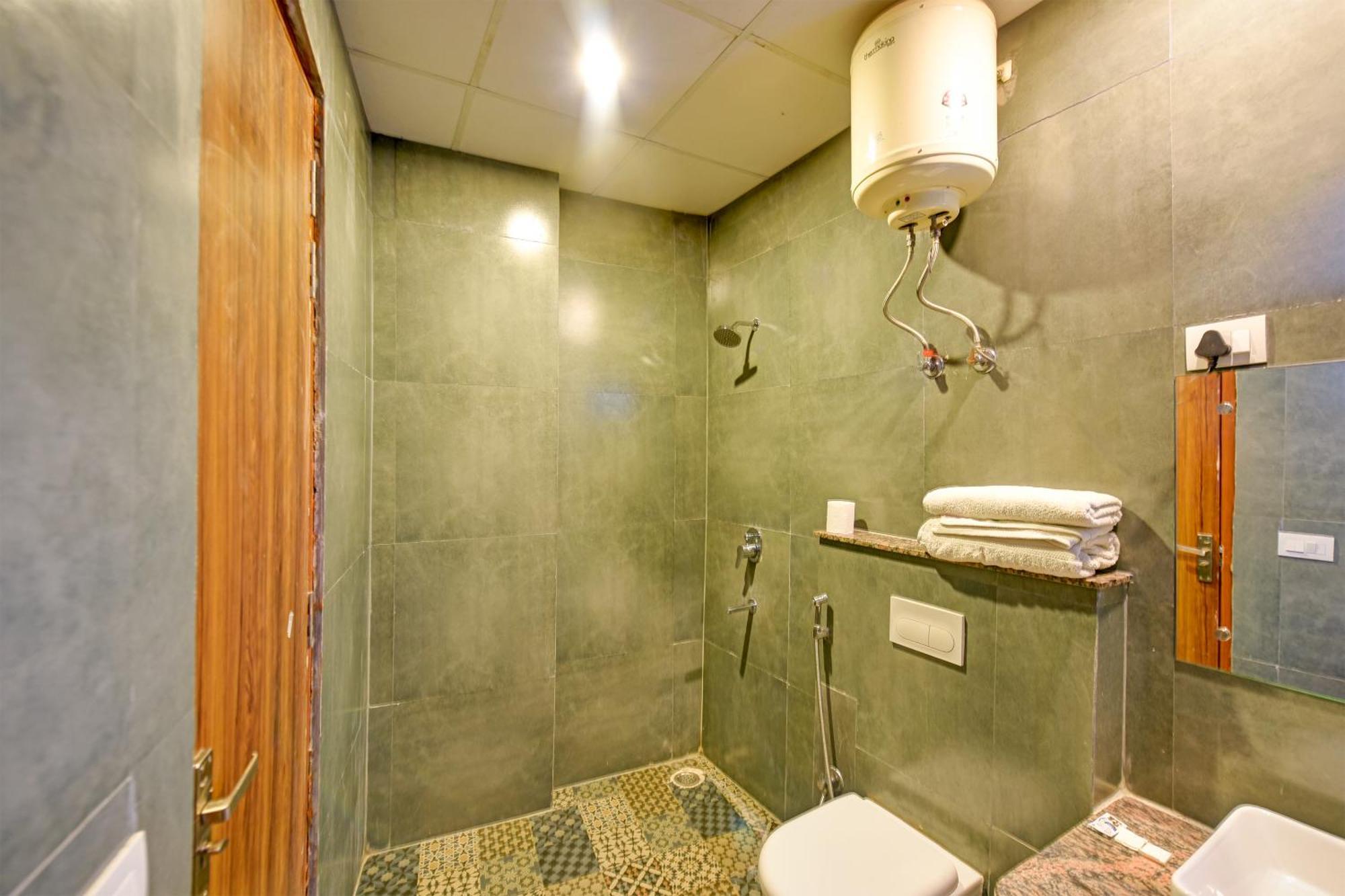 Glory Inn Near Delhi International Airport New Delhi Bagian luar foto