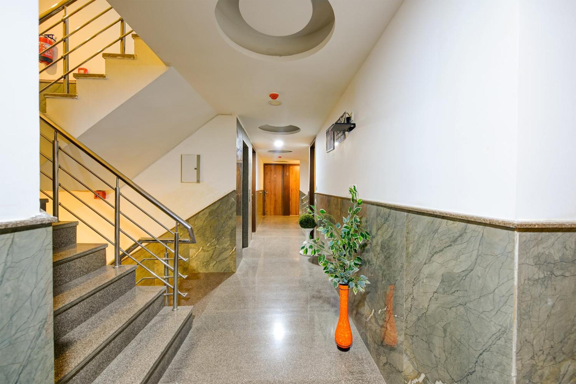 Glory Inn Near Delhi International Airport New Delhi Bagian luar foto